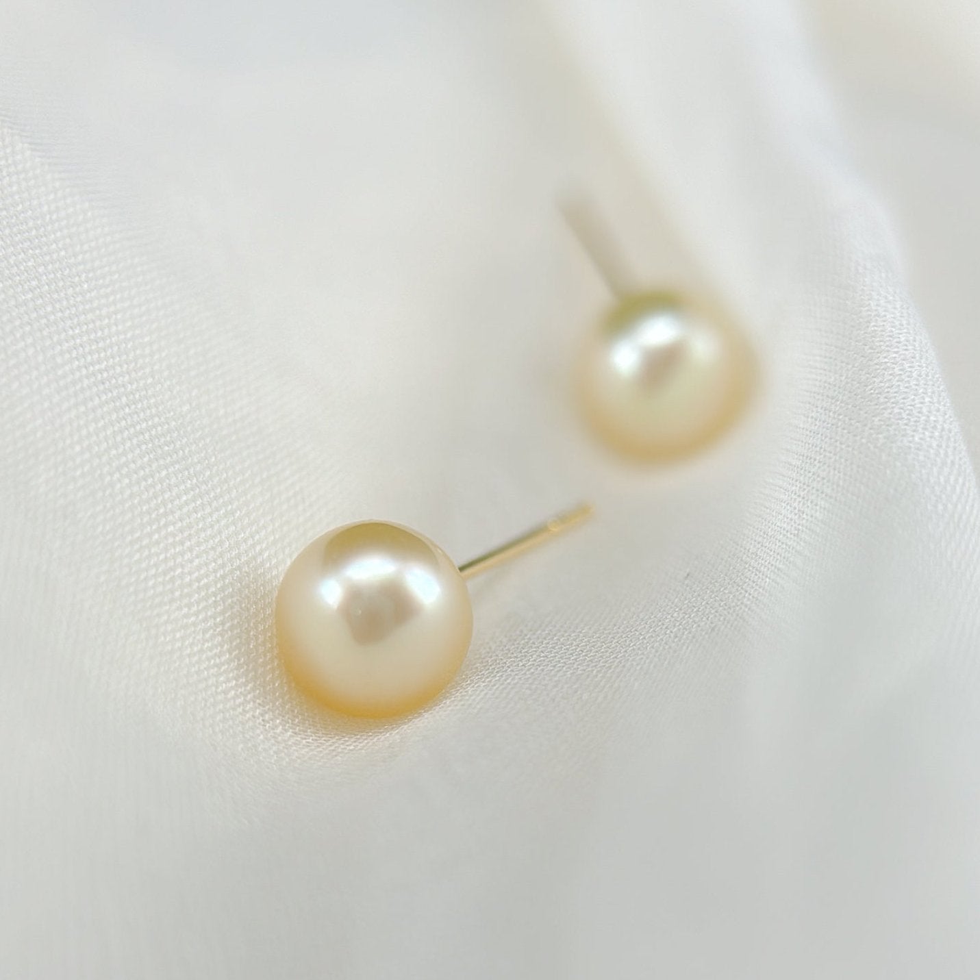 Akoya Earrings in 18K Yellow Gold, 6.5-7mm