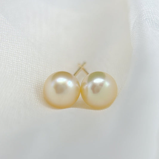 Akoya Earrings in 18K Yellow Gold, 6.5-7mm