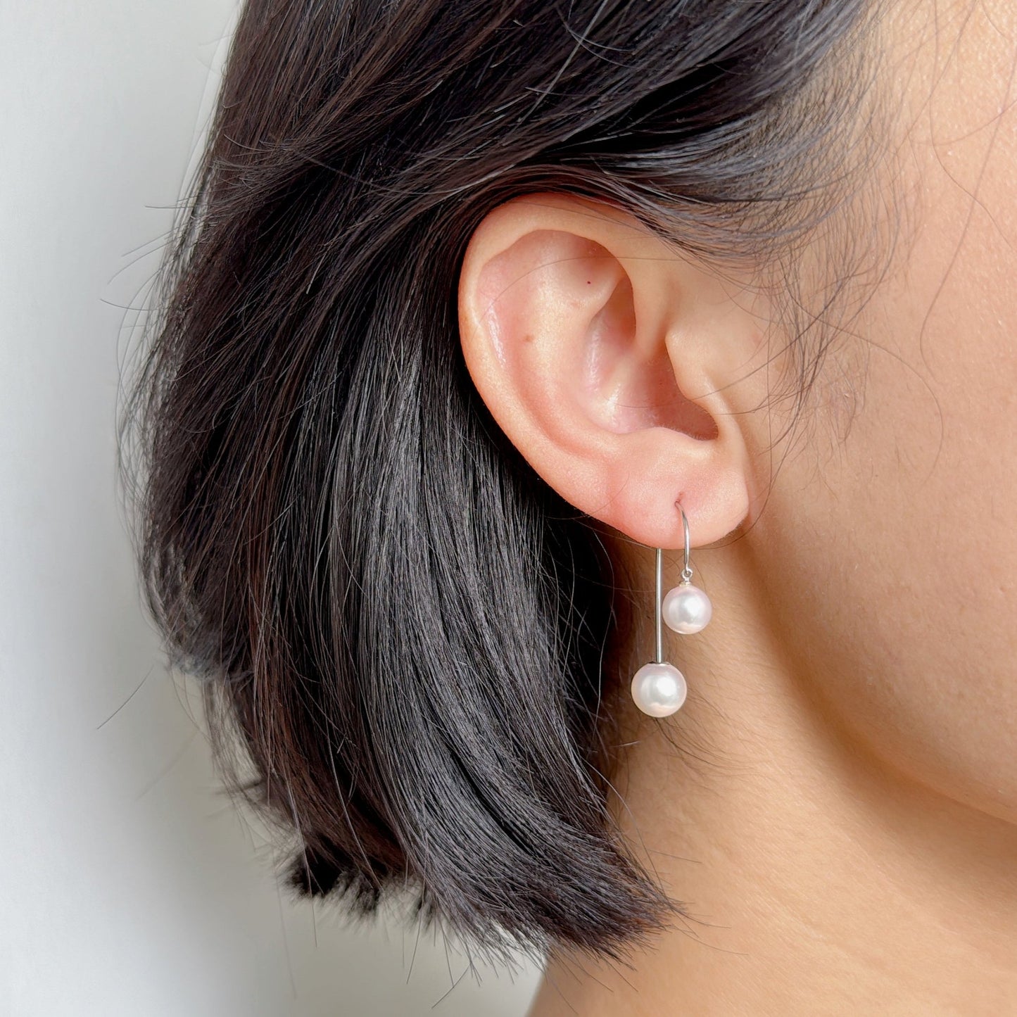 Akoya Dangling Earrings in 18K White Gold, 8-8.5mm,6.5-7mm
