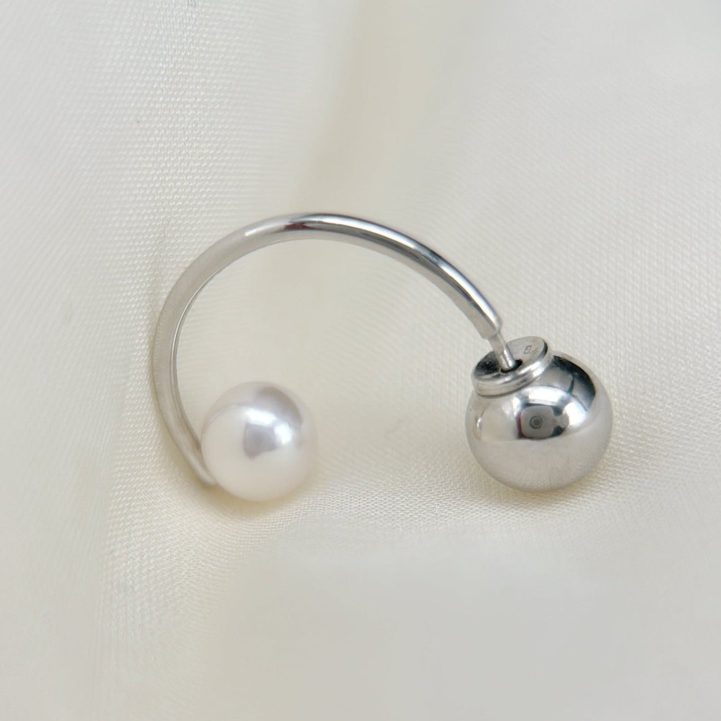 Akoya Pearl Earrings in 18K White Gold, 6-6.5mm