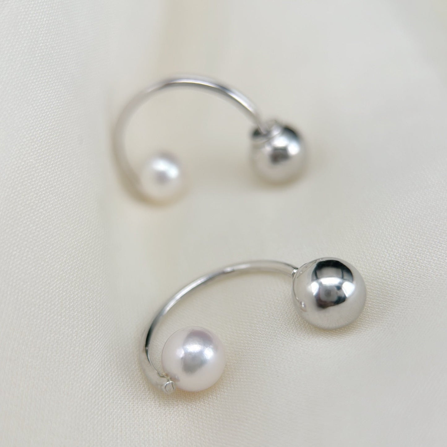 Akoya Pearl Earrings in 18K White Gold, 6-6.5mm