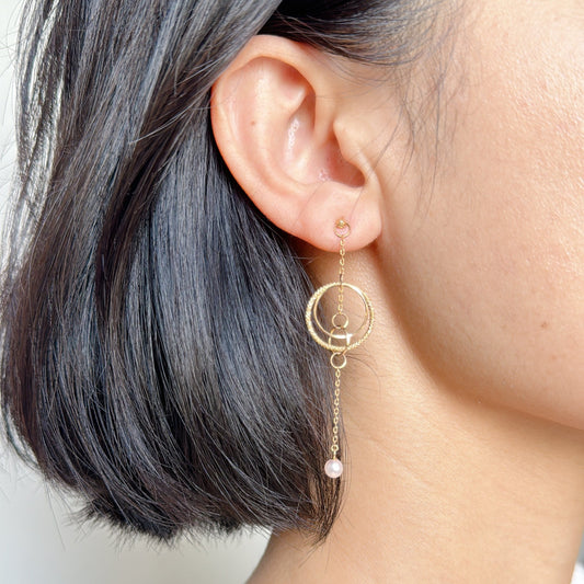 Akoya Pearl Earrings in 18K Yellow Gold, 4.5-5mm