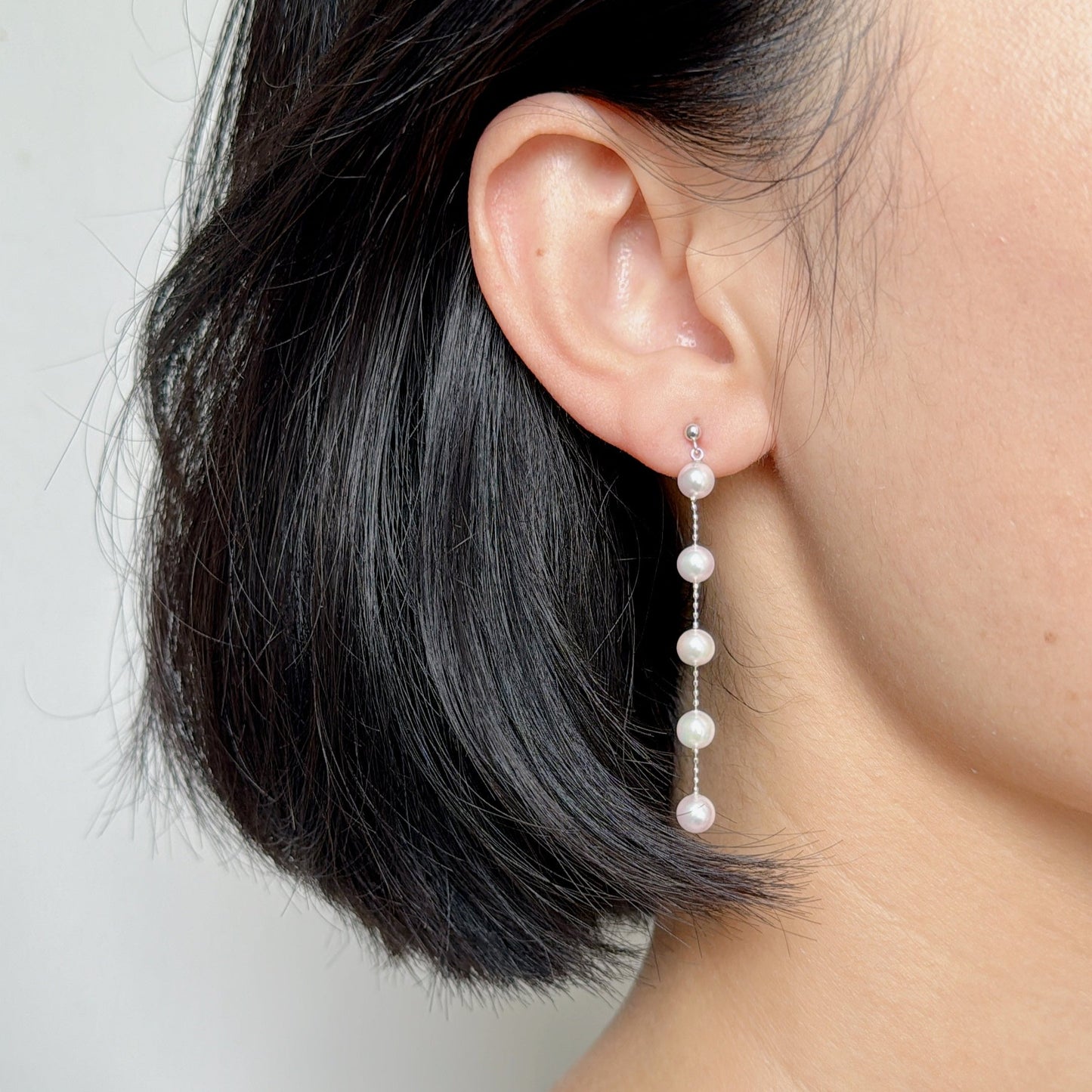 Akoya Pearl Earrings in 18K White Gold, 5-5.5mm