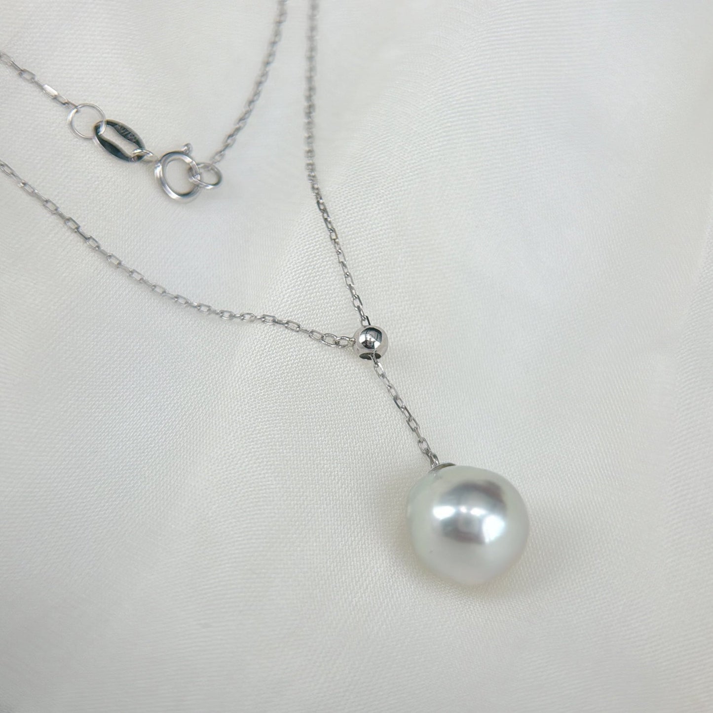 Blue Akoya Pearl Adjustable Necklace in 18K White Gold, 9-10mm