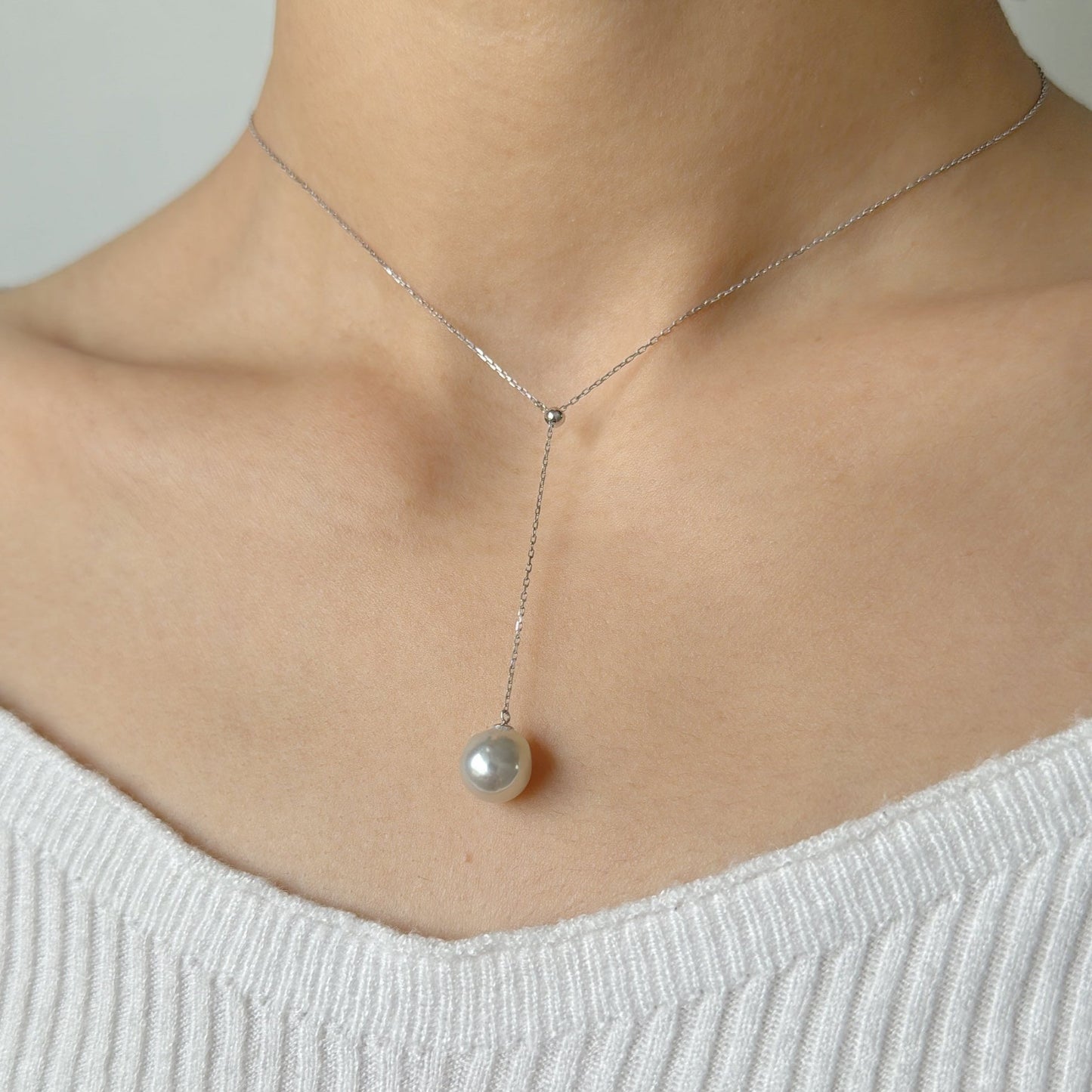 Blue Akoya Pearl Adjustable Necklace in 18K White Gold, 9-10mm
