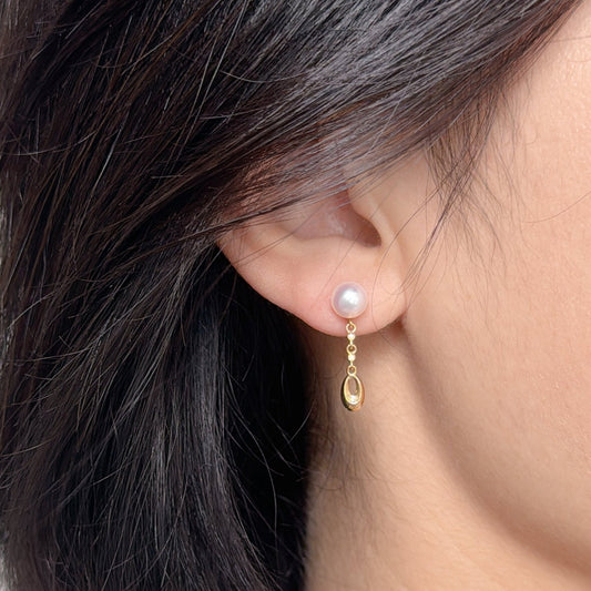 Akoya Dangle Earrings in 18K Yellow Gold with Diamond, d0.015ct,6-6.5mm