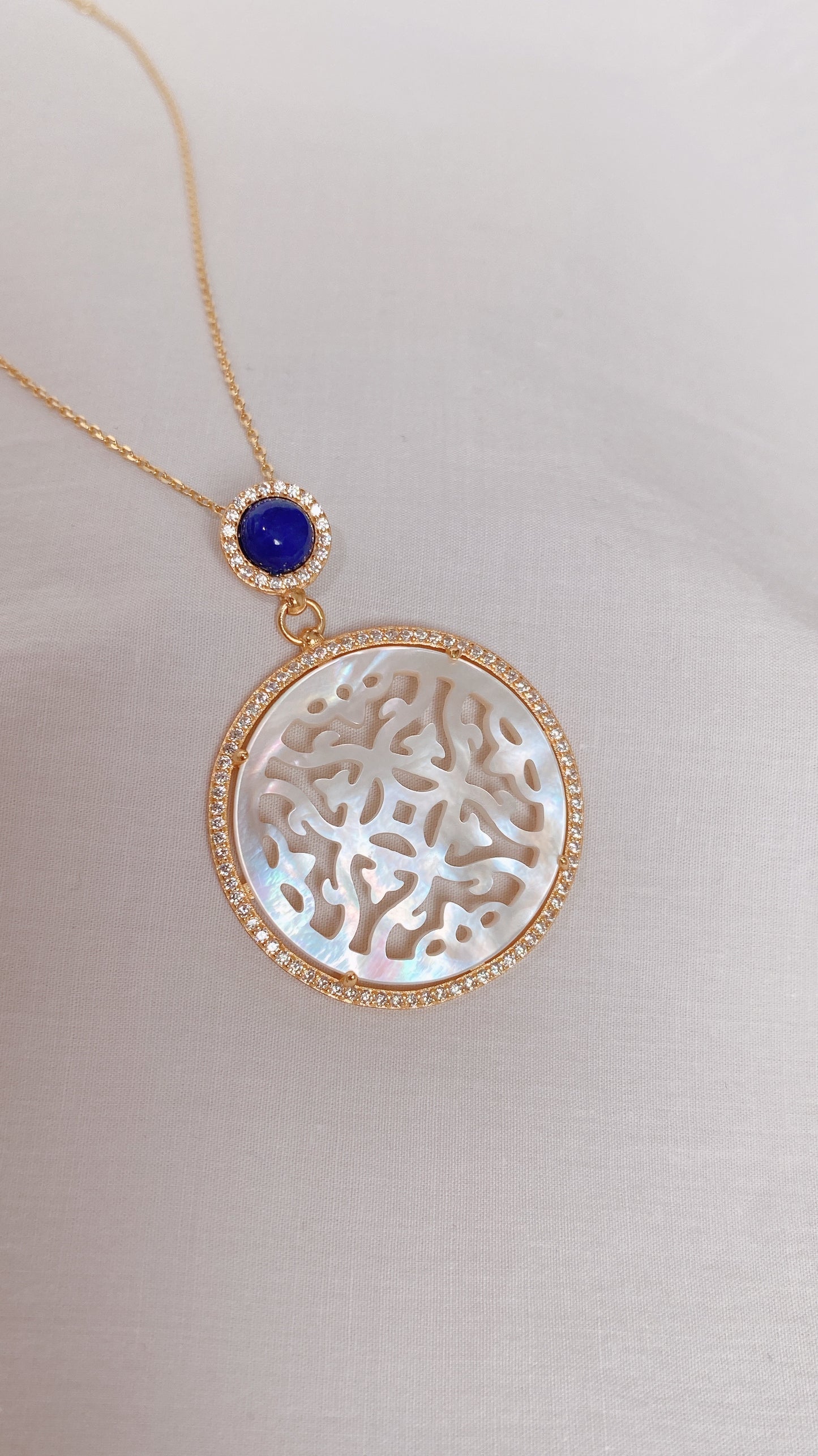 Yellow Gold Plated Sterling Silver Necklace with Mother of Pearl and Blue Lapis Lazuli, NL12