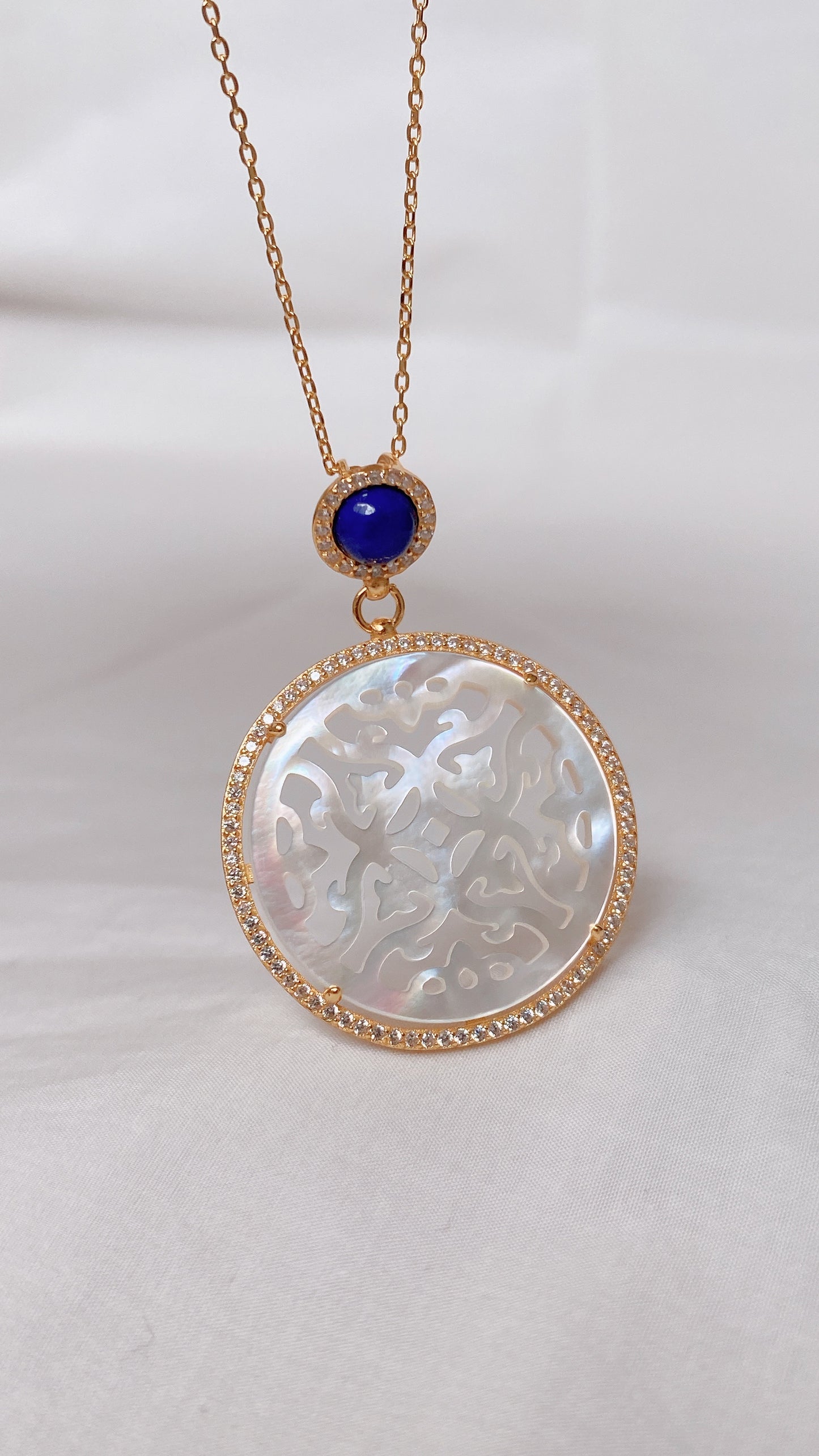 Yellow Gold Plated Sterling Silver Necklace with Mother of Pearl and Blue Lapis Lazuli, NL12