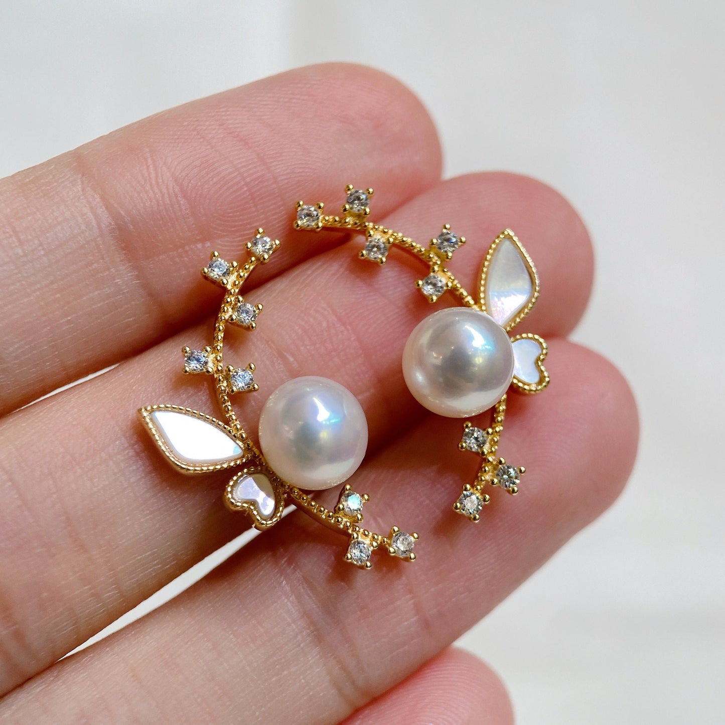 Yellow Gold Plated Sterling Silver Freshwater Pearl Earrings with Mother of Pearl, ER25
