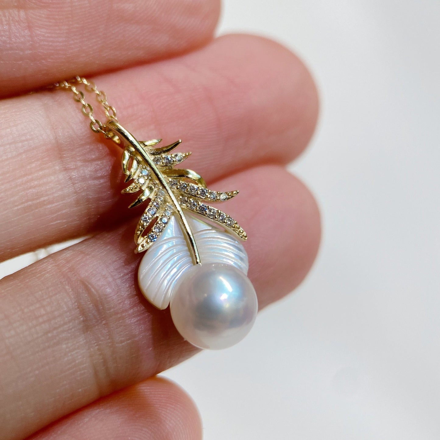 Yellow Gold Plated Sterling Silver Freshwater Pearl Necklace with Mother of Pearl, NL3