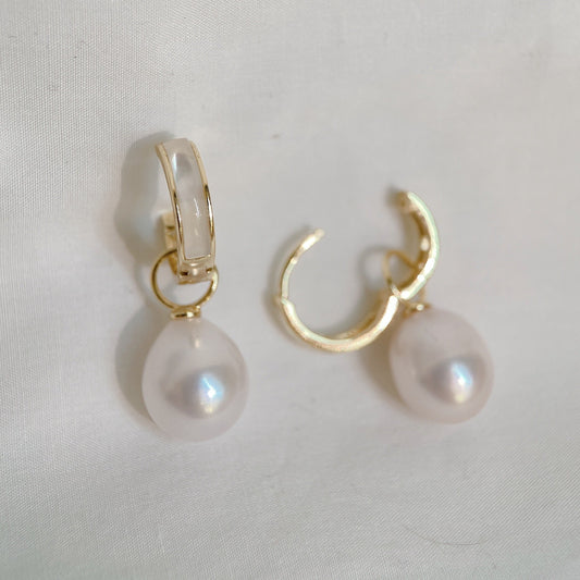 Yellow Gold Plated Sterling Silver Freshwater Pearl Detachable Earrings with Mother of Pearl, ER21