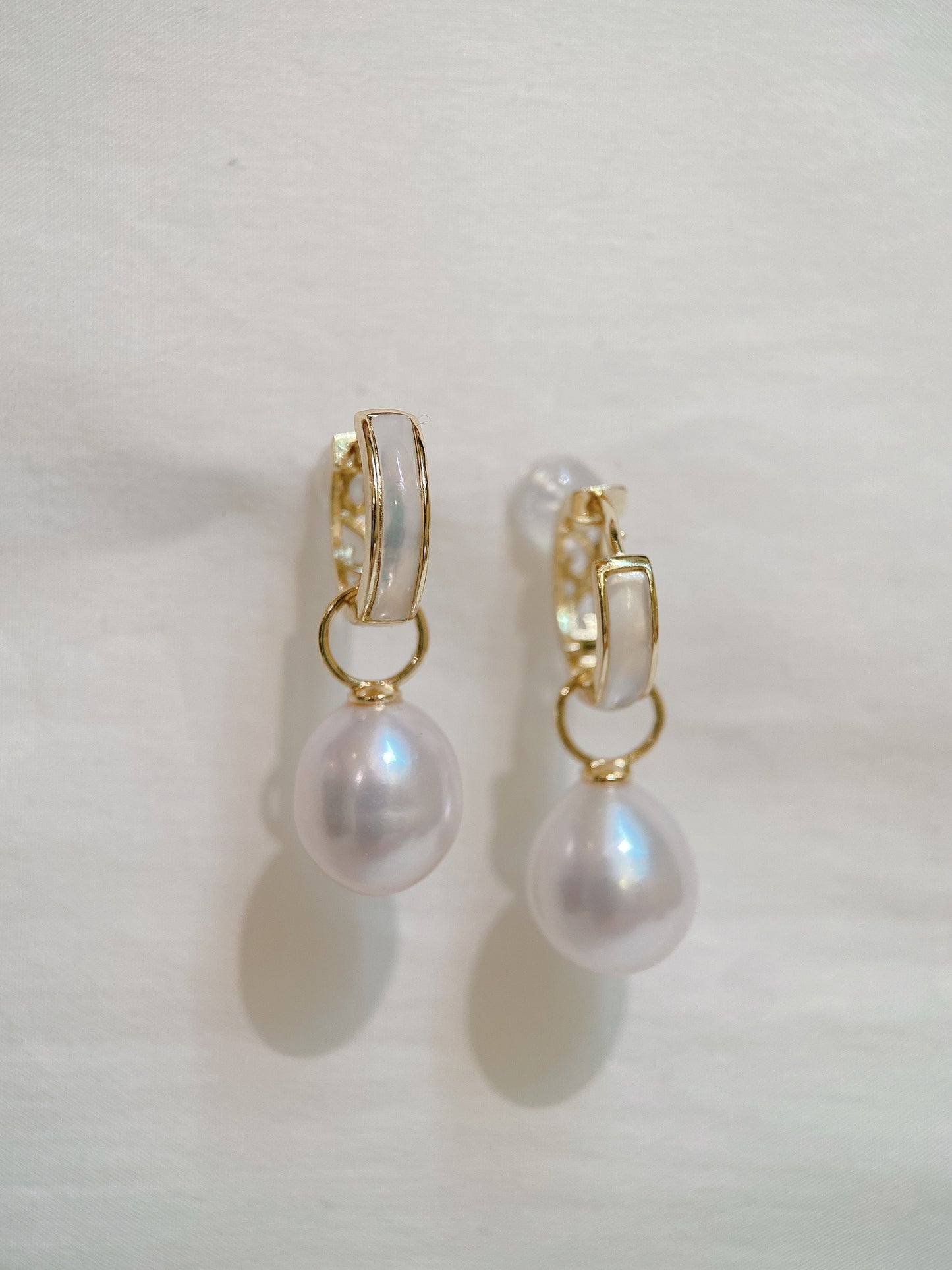 Yellow Gold Plated Sterling Silver Freshwater Pearl Detachable Earrings with Mother of Pearl, ER21
