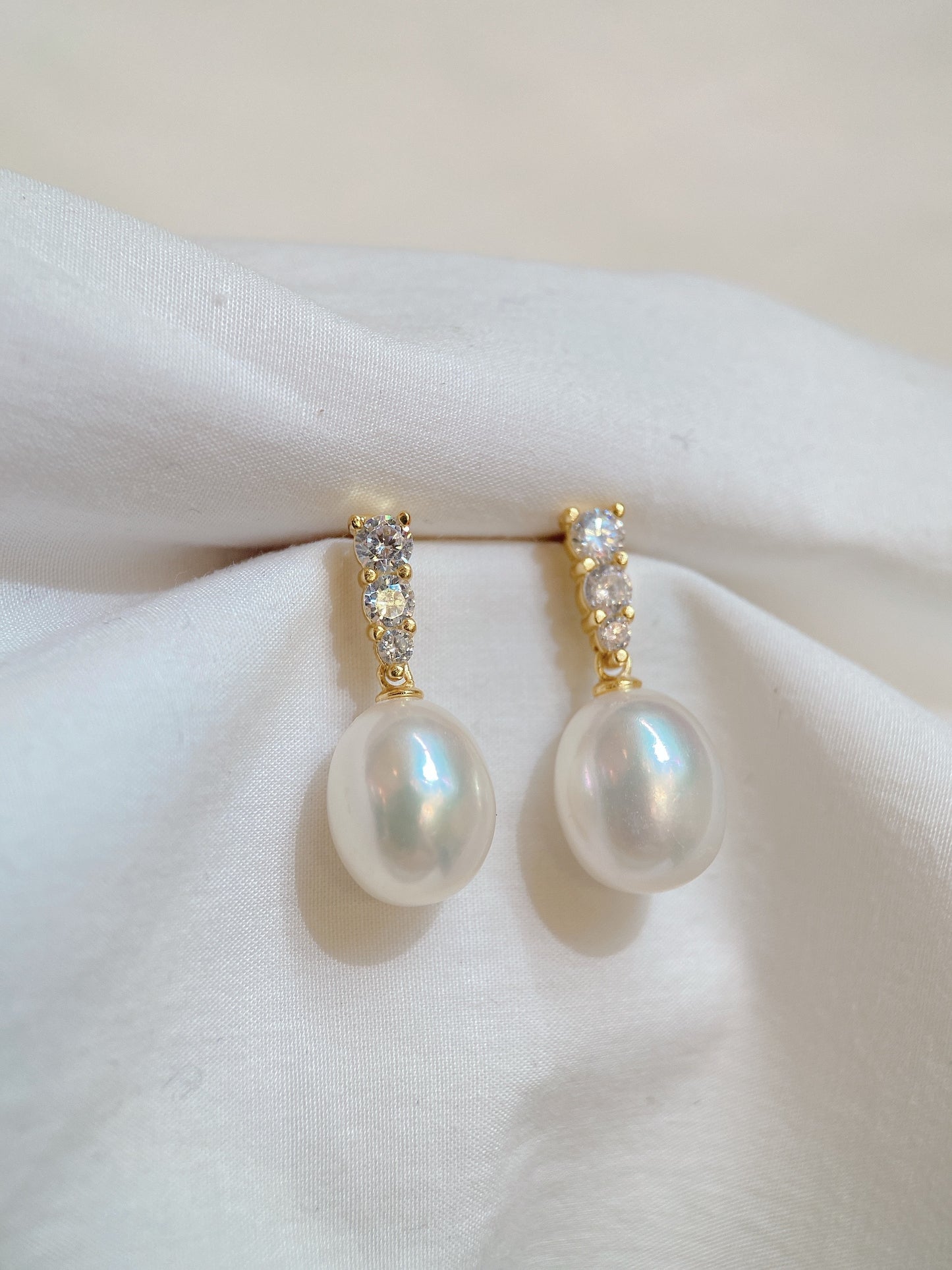 Yellow Gold Plated Sterling Silver Freshwater Pearl Earrings, ER18