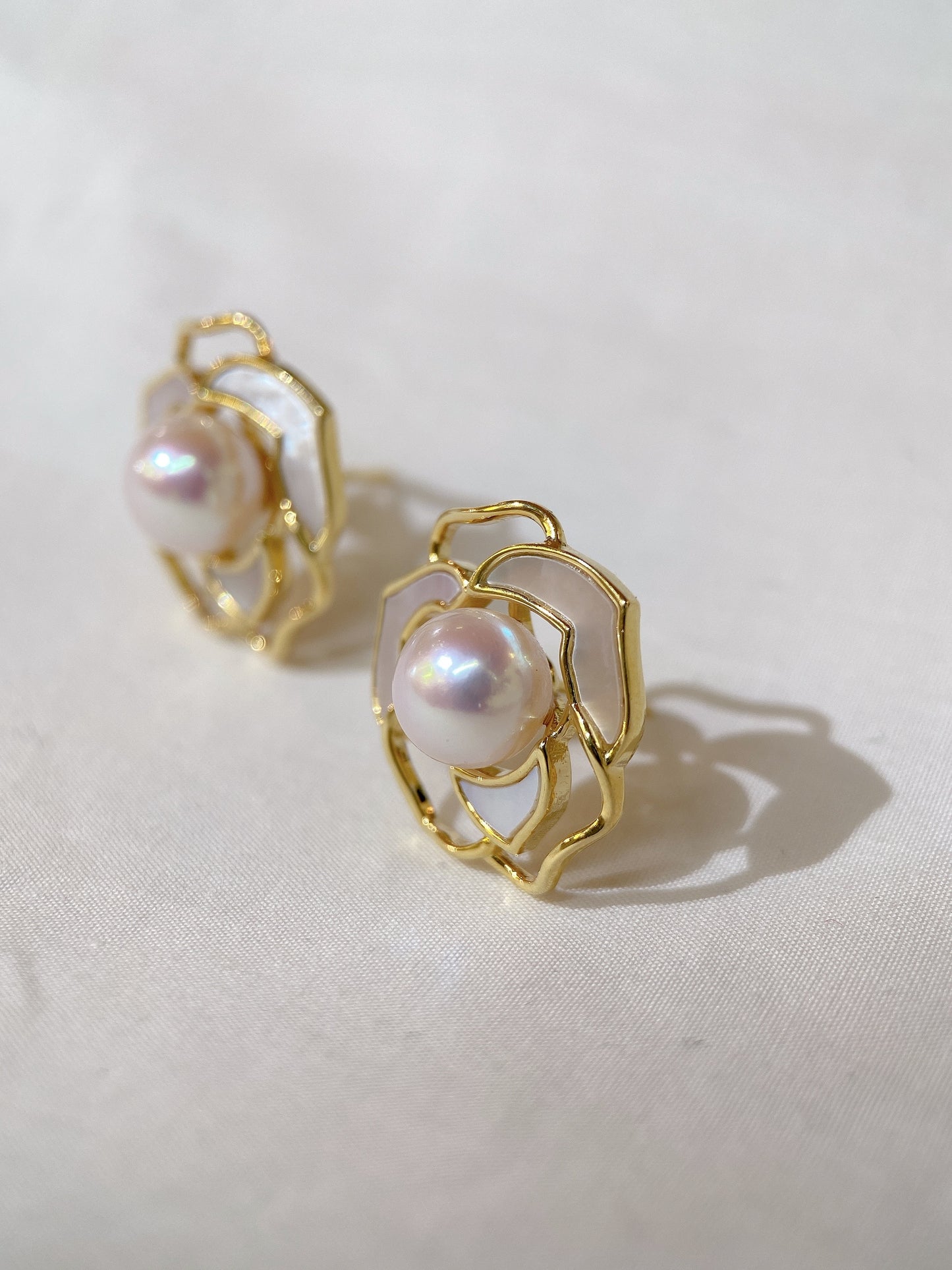 Yellow Gold Plated Sterling Silver Freshwater Pearl Earrings with Mother of Pearl, ER15