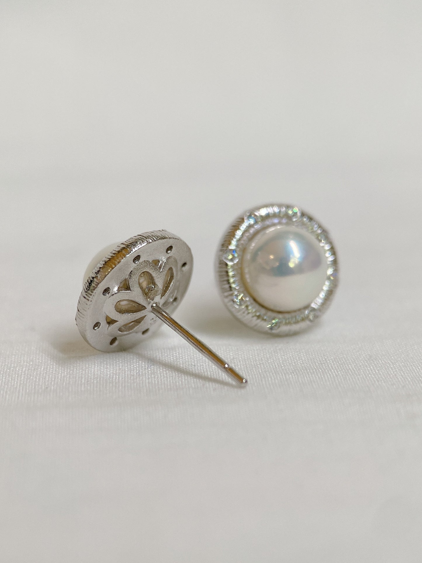 White Gold Plated Sterling Silver Freshwater Pearl Earrings, ER3