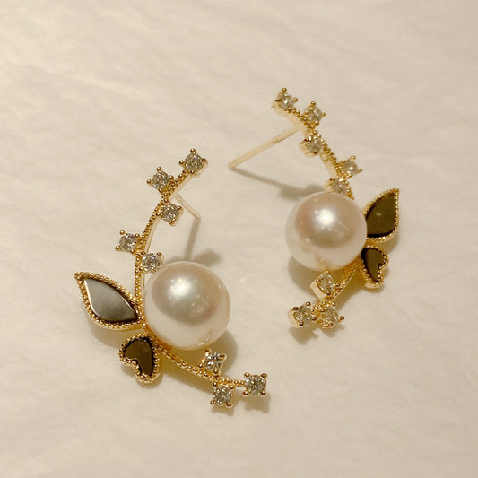 Yellow Gold Plated Sterling Silver Freshwater Pearl Earrings with Black Mother of Pearl, ER24