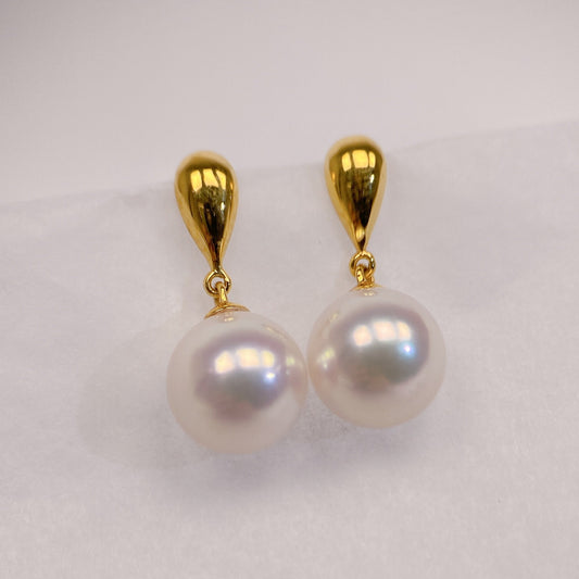 Akoya Pearl Earrings in 18K Yellow Gold, 8-8.5mm