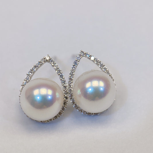 Akoya Pearl Earrings in 18K White Gold with Diamond d0.118ct,7.5-8mm