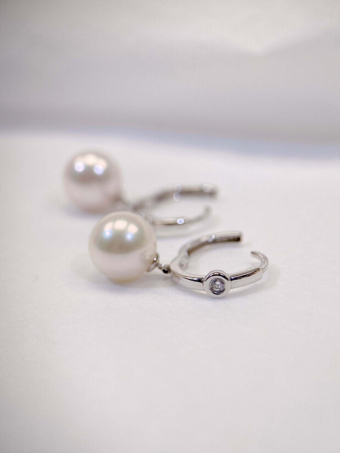 Akoya Pearl Hoop Earrings in 18k White Gold with Diamond, d0.06ct,9-9.5mm