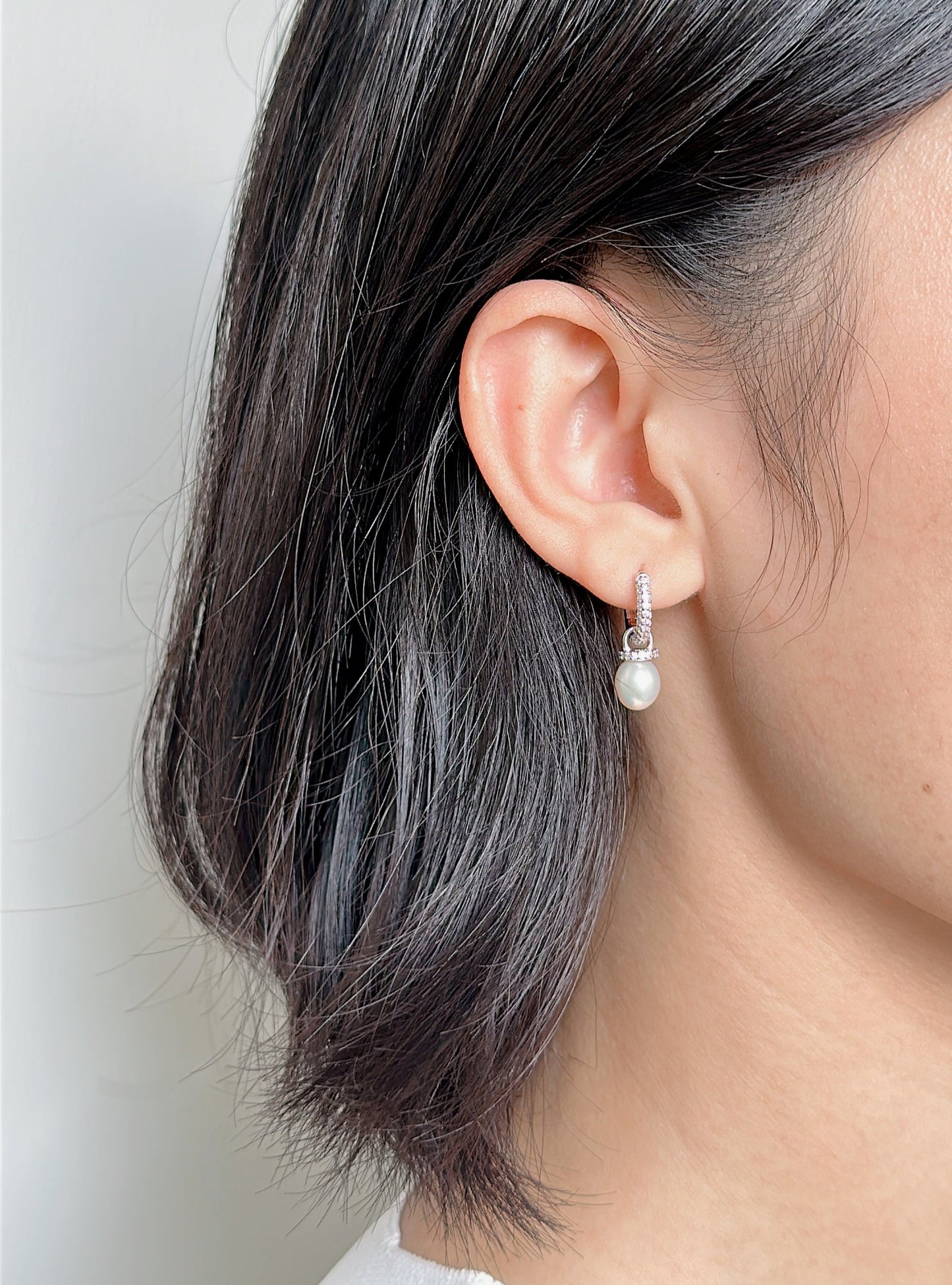 White Gold Plated Sterling Silver Freshwater Pearl Earrings, ER42